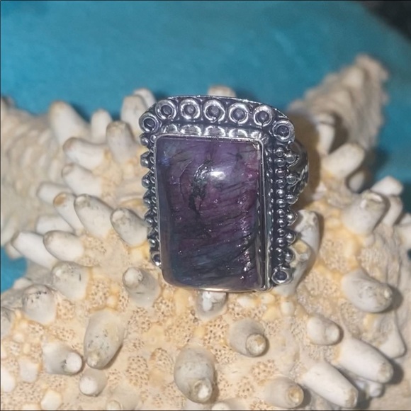 Red Flash Labradorite Gemstone handcrafted vintage ring